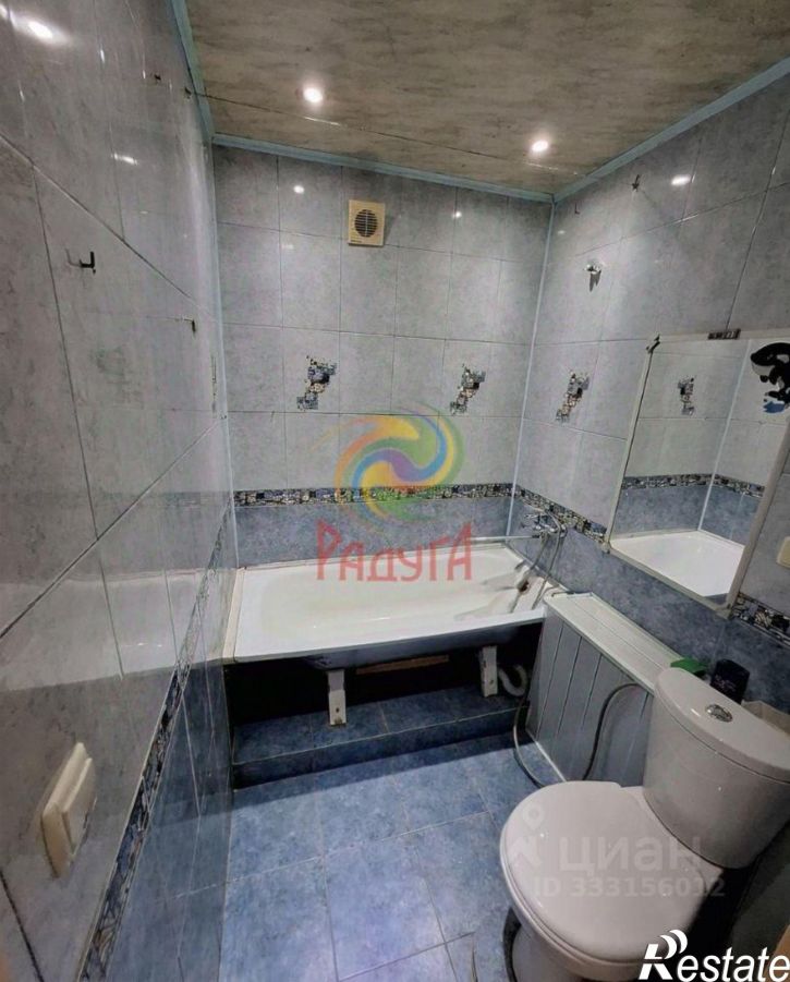 2-комн квартира пр-кт Строителей, 90,  д. 90