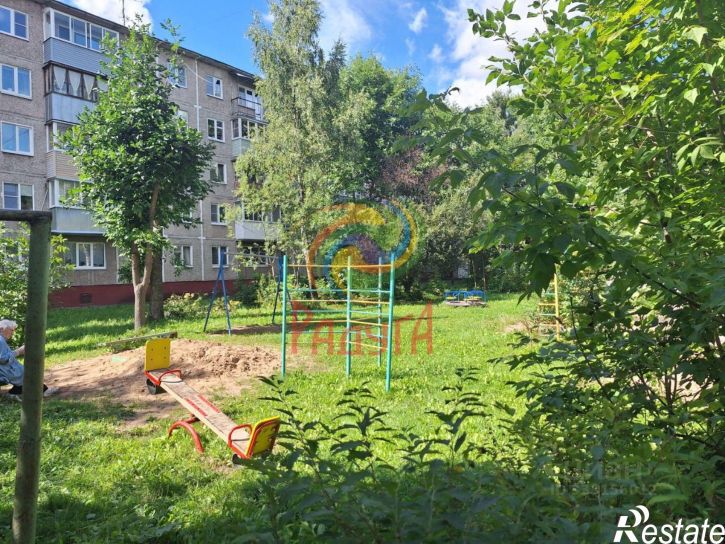 2-комн квартира пр-кт Строителей, 90,  д. 90