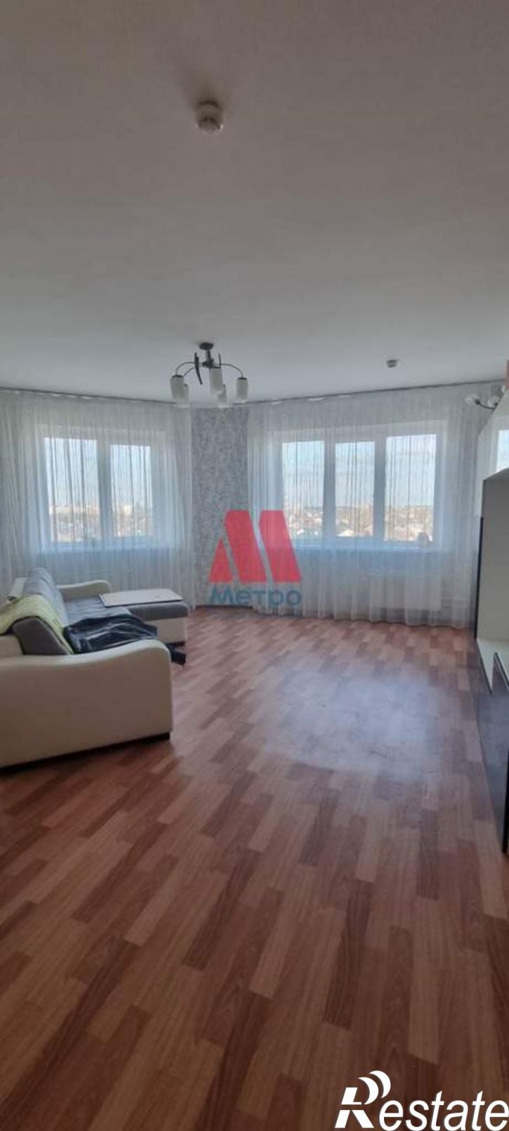 3-комн квартира Московский микрорайон, д.21