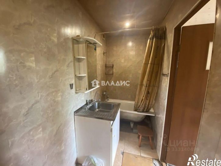 2-комн квартира пр-кт Строителей, 15,  д. 15