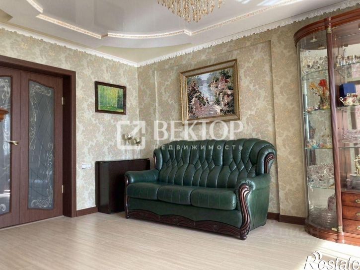 3-комн квартира ул Мякишева, 25,  д. 25
