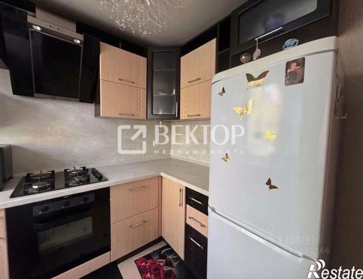2-комн квартира ул Самойлова, 10,  д. 10