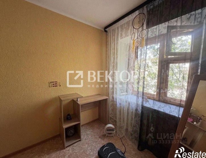 2-комн квартира ул Самойлова, 10,  д. 10