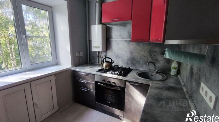 2-комн квартира ул 4-я Деревенская, 50,  д. 50