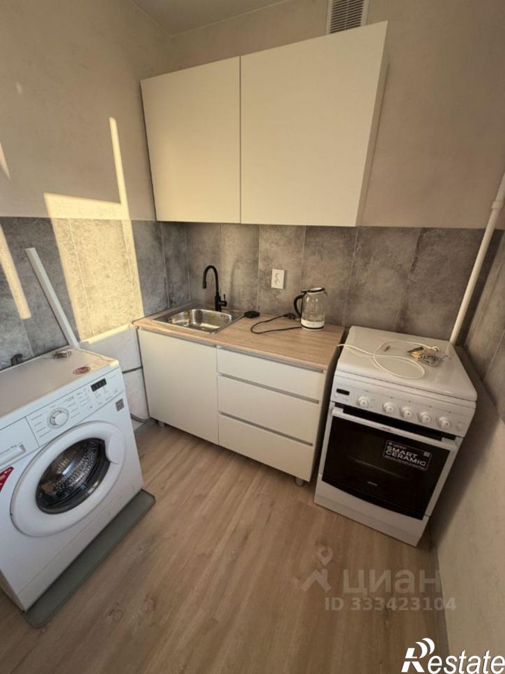 2-комн квартира ул 8 Марта, 35,  д. 35