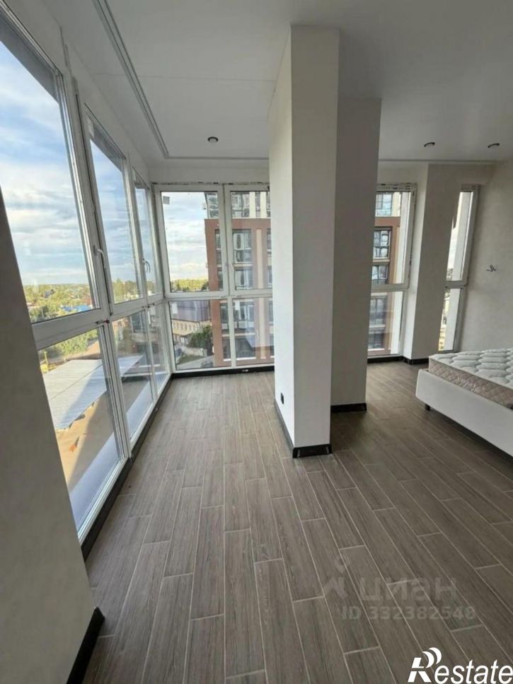 3-комн квартира ул 8 Марта, 15,  д. 15