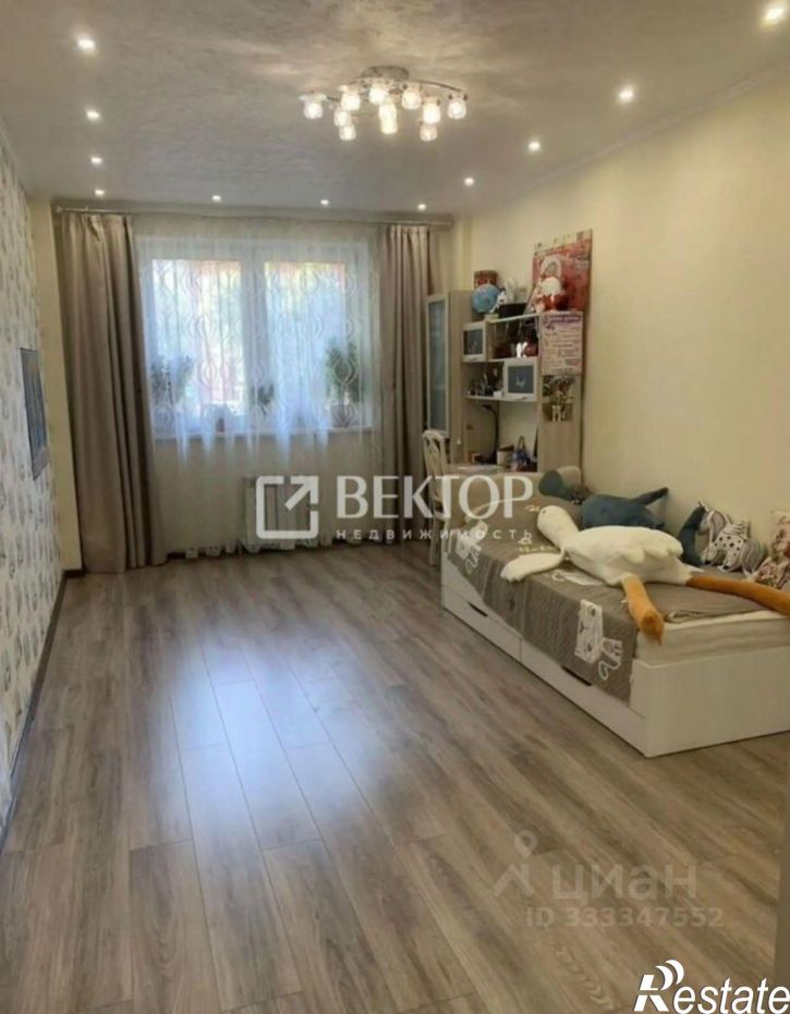 3-комн квартира ул Колотилова, 38,  д. 38