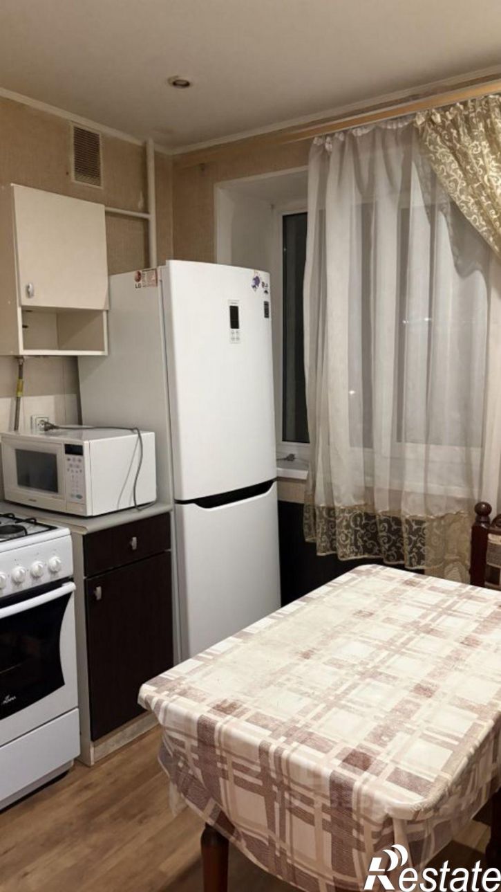 1-комн квартира ул Парижской Коммуны, 18,  д. 18