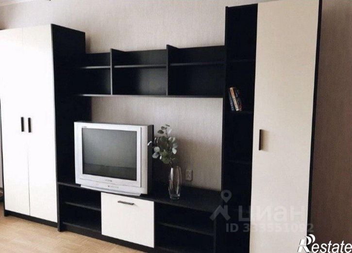 1-комн квартира ул Парижской Коммуны, 18,  д. 18