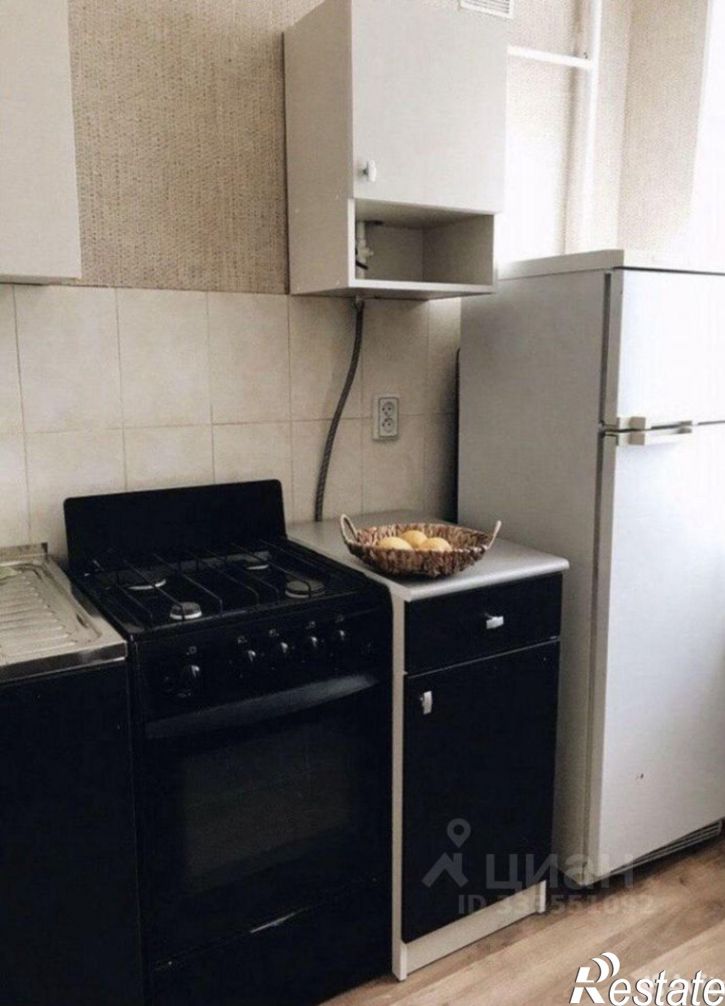 1-комн квартира ул Парижской Коммуны, 18,  д. 18