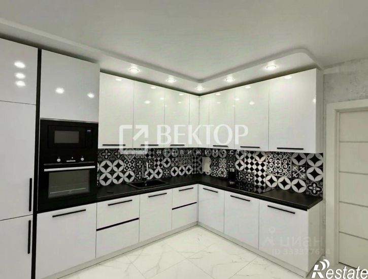 3-комн квартира ул Ермака, 10,  д. 10