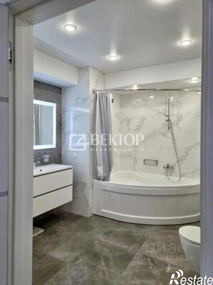 3-комн квартира ул Ермака, 10,  д. 10