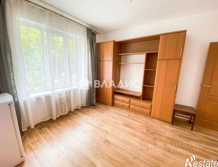 3-комн квартира ул Полка "Нормандия-Неман", 67,  д. 67