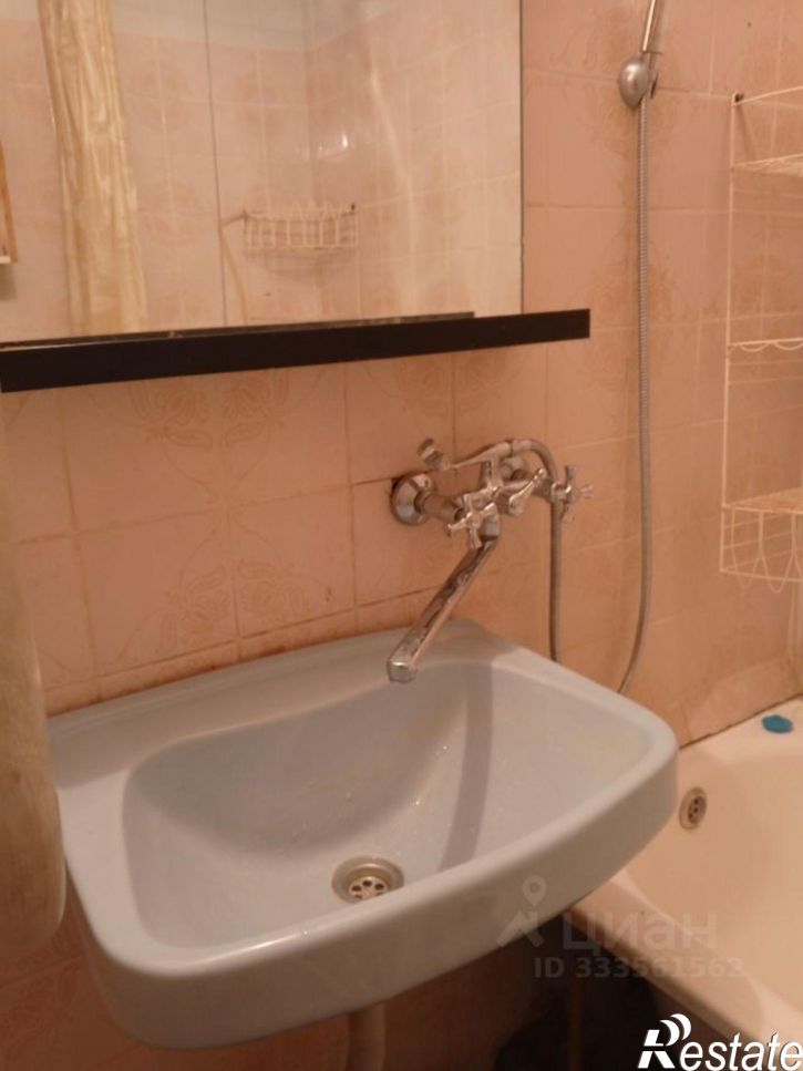 2-комн квартира улица Володарского, 1,  д. 1