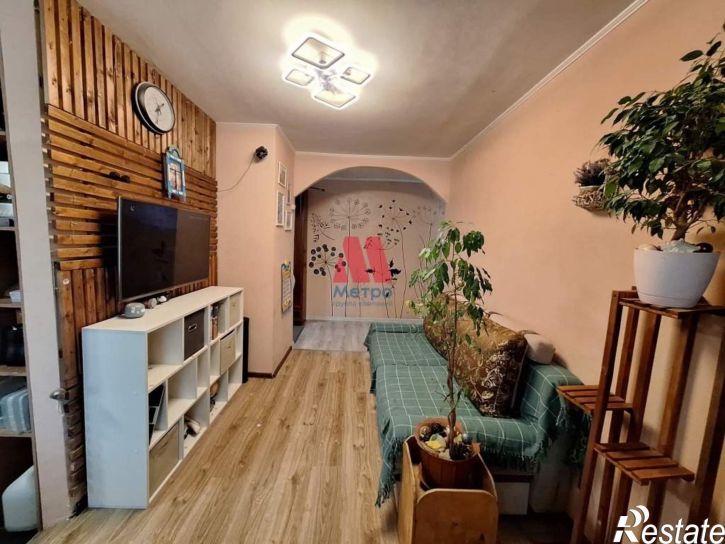 3-комн квартира Суворова ул., д.40