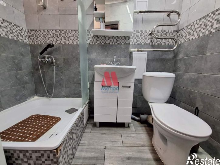 3-комн квартира Суворова ул., д.40