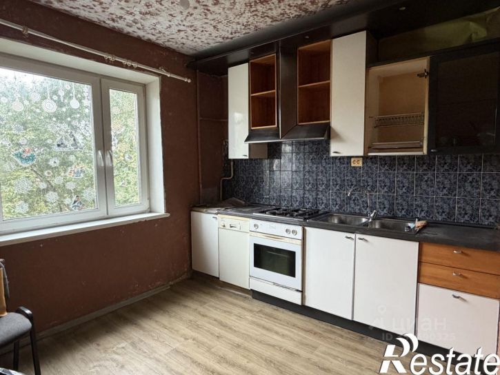 3-комн квартира улица 10 Августа, 58,  д. 58