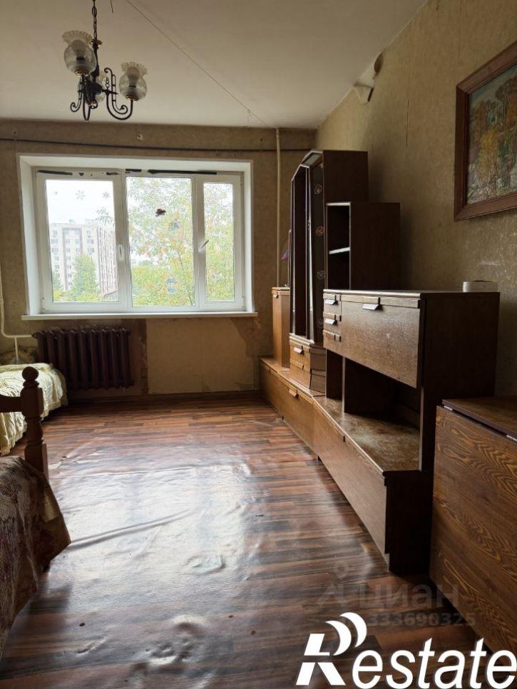 3-комн квартира улица 10 Августа, 58,  д. 58