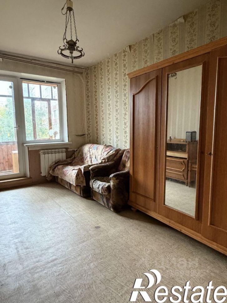 3-комн квартира улица 10 Августа, 58,  д. 58
