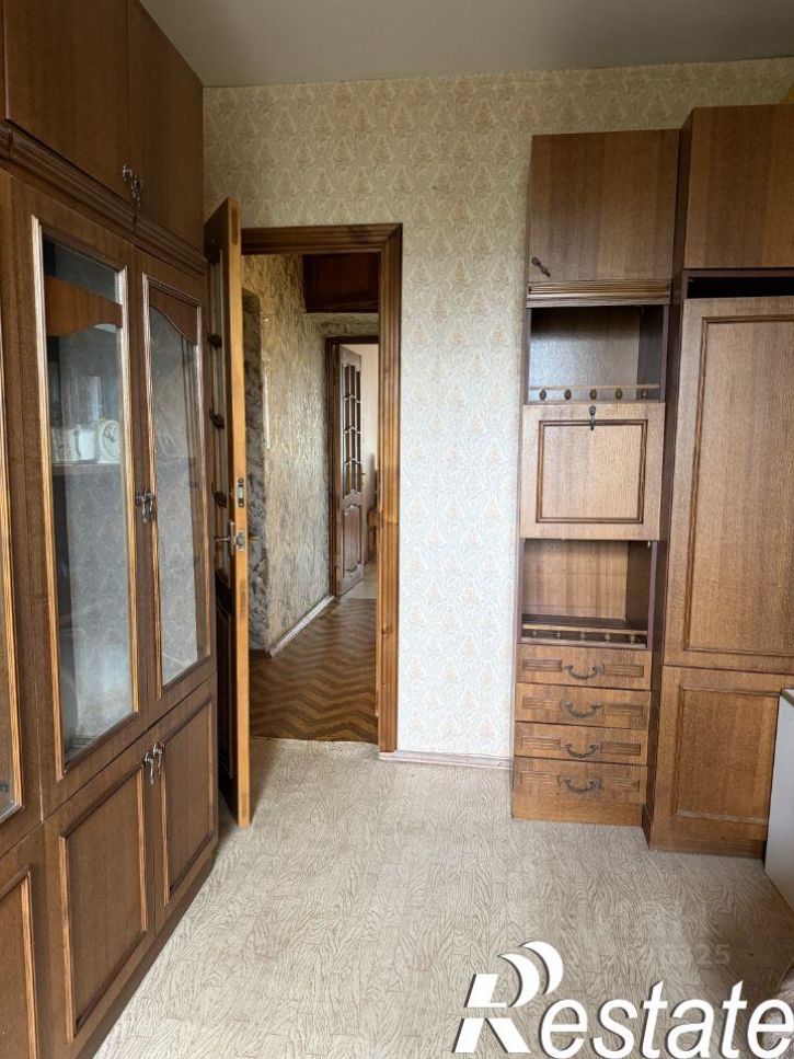 3-комн квартира улица 10 Августа, 58,  д. 58