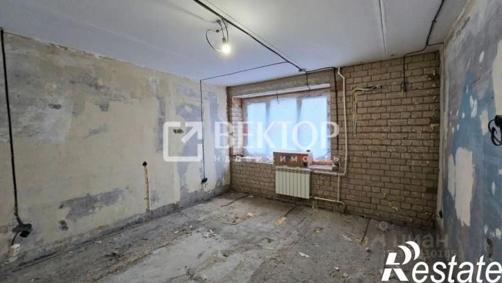 3-комн квартира улица Жарова, 8,  д. 8