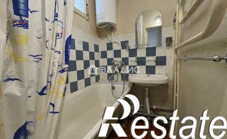 2-комн квартира улица Семенчикова, 22,  д. 22
