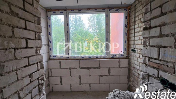 3-комн квартира улица Жарова, 8,  д. 8