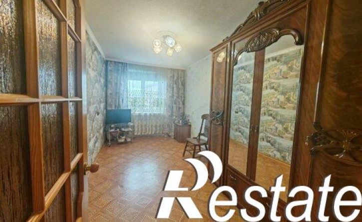 4-комн квартира улица Багаева, 37,  д. 37