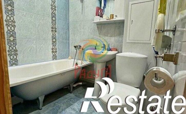 2-комн квартира проспект Строителей, 74,  д. 74