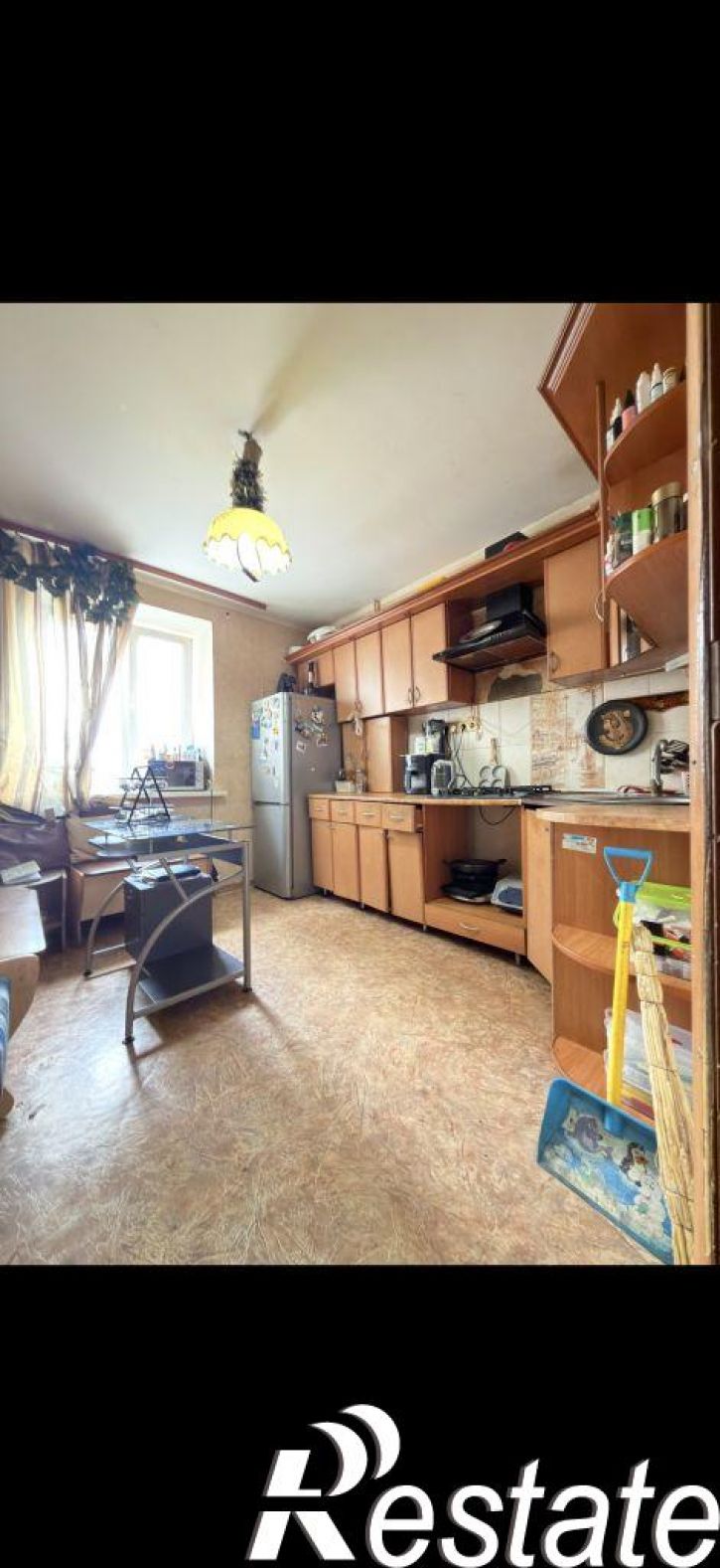 3-комн квартира Революционная ул, 8