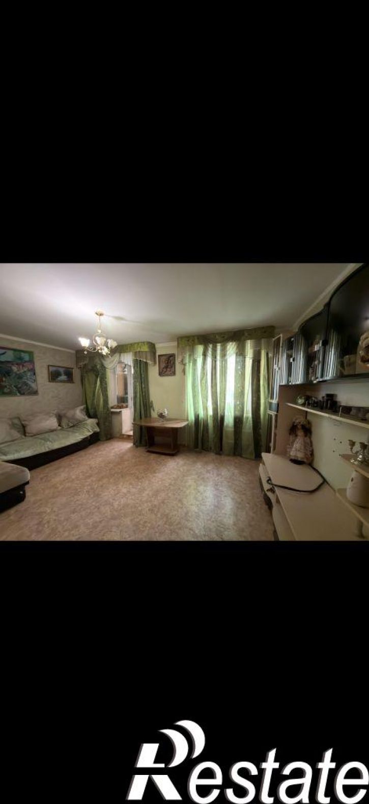 3-комн квартира Революционная ул, 8