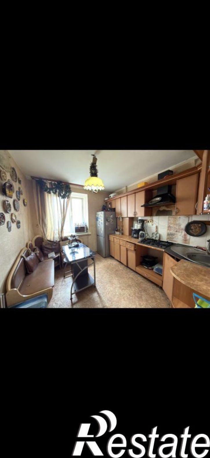 3-комн квартира Революционная ул, 8