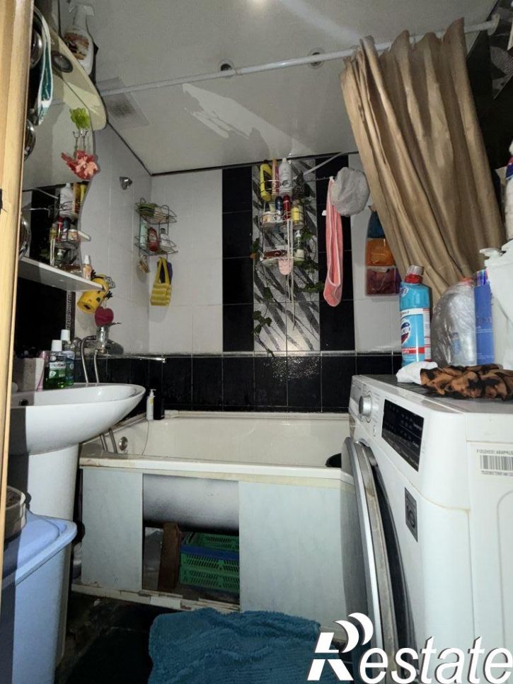 3-комн квартира Революционная ул, 8