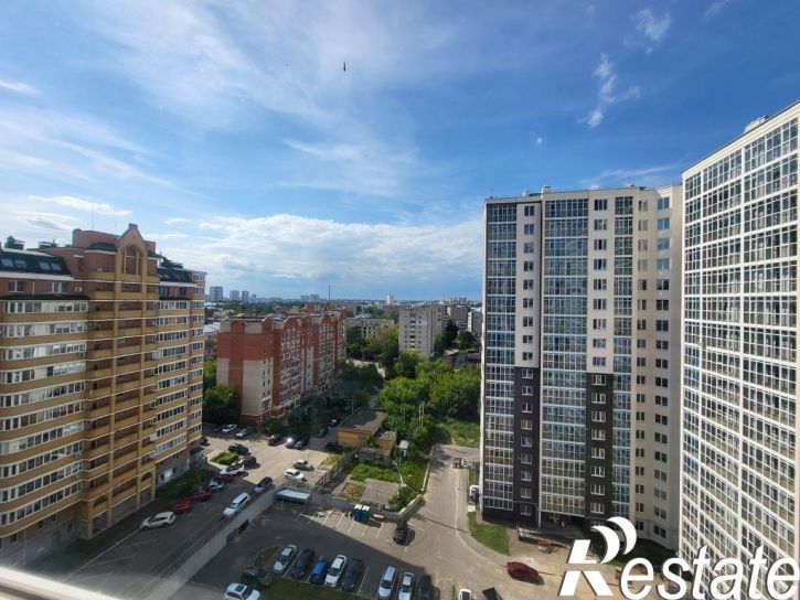 3-комн квартира Профсоюзная ул, 8