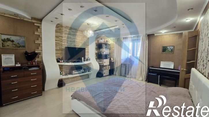 2-комн квартира Революционная ул, 22