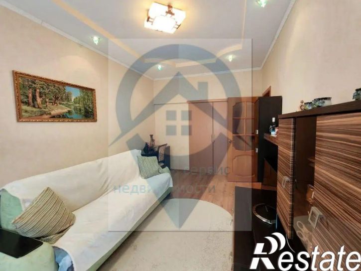 3-комн квартира Дзержинского ул, 43