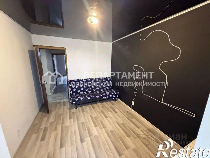 3-комн квартира улица Парижской Коммуны, 5В,  д. 5В