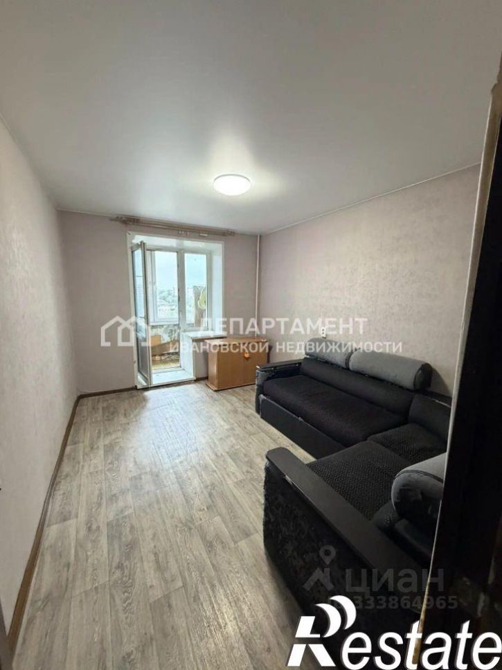 3-комн квартира улица Парижской Коммуны, 5В,  д. 5В