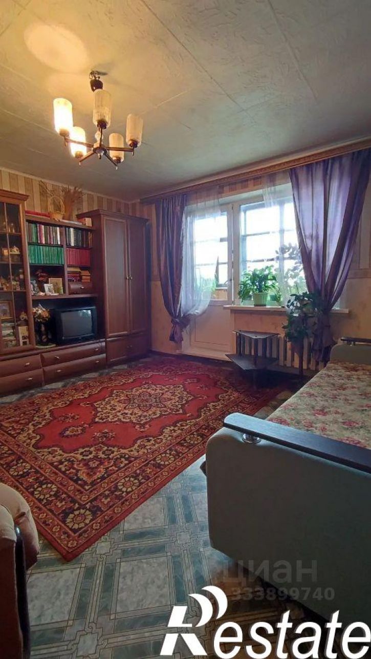 2-комн квартира улица Танкиста Александрова, 9,  д. 9