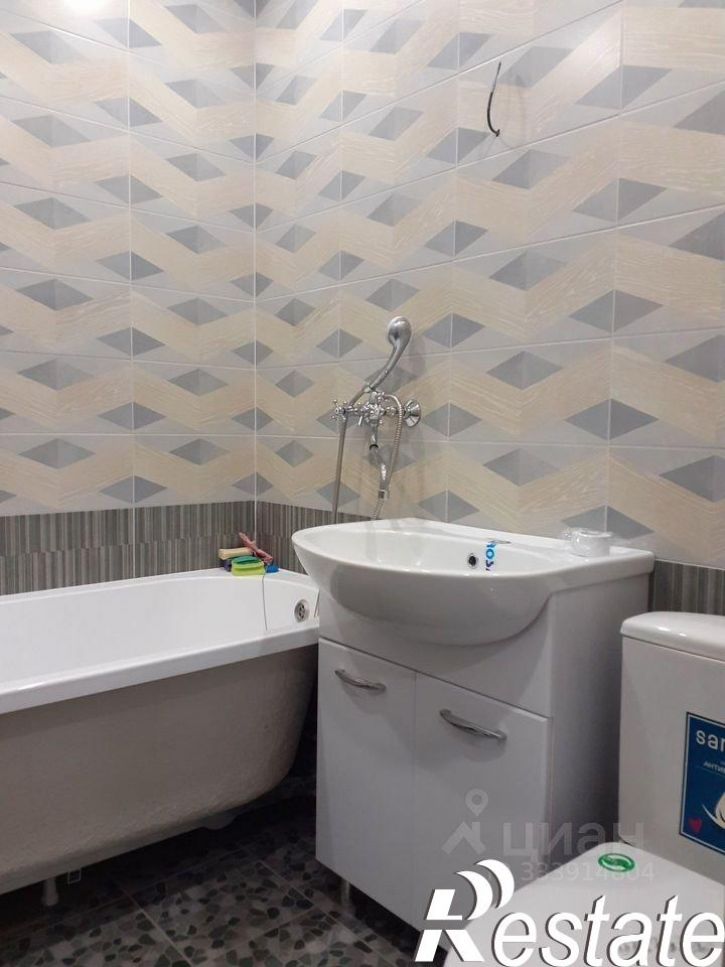2-комн квартира улица Третьего Авиаотряда, 11,  д. 11
