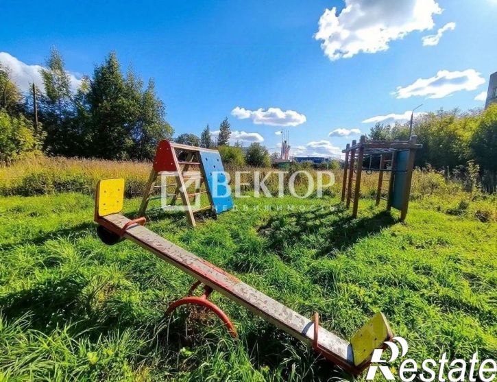 Комната 13-я Березниковская улица, 37,  д. 37