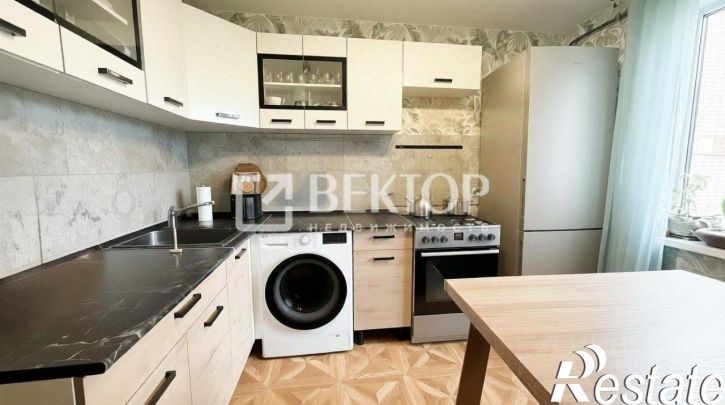 2-комн квартира улица Фролова, 28,  д. 28