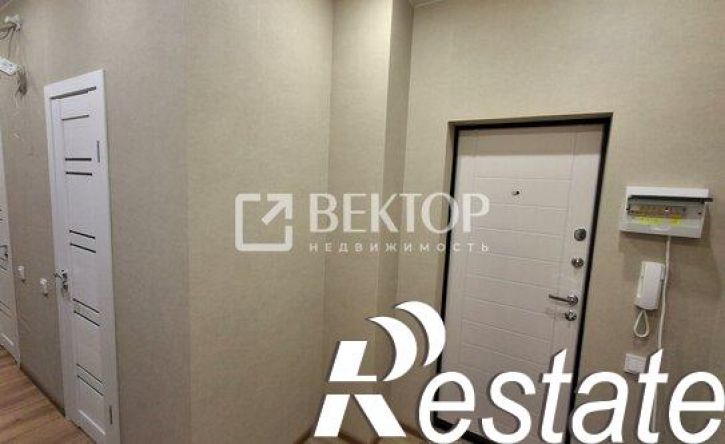 3-комн квартира микрорайон Самоцветы, 1