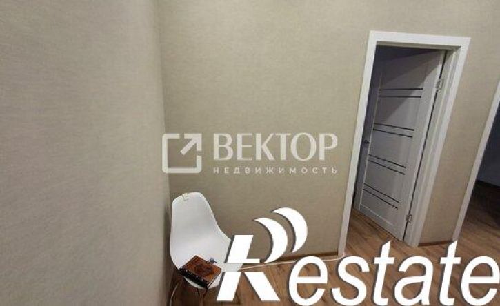 3-комн квартира микрорайон Самоцветы, 1