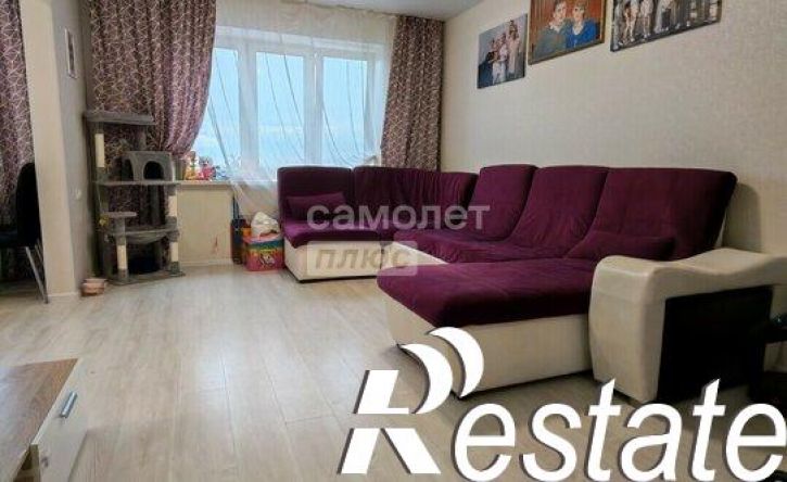 3-комн квартира улица Парижской Коммуны, 41,  д. 41