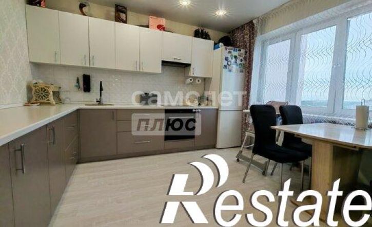 3-комн квартира улица Парижской Коммуны, 41,  д. 41