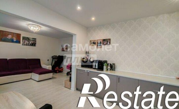 3-комн квартира улица Парижской Коммуны, 41,  д. 41