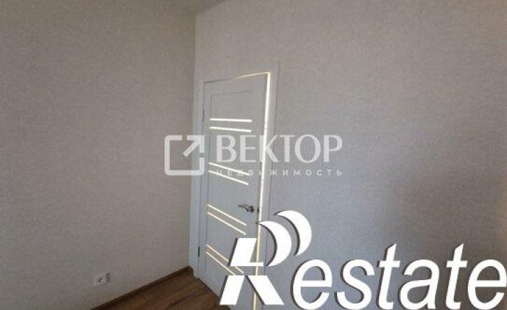 3-комн квартира микрорайон Самоцветы, 1