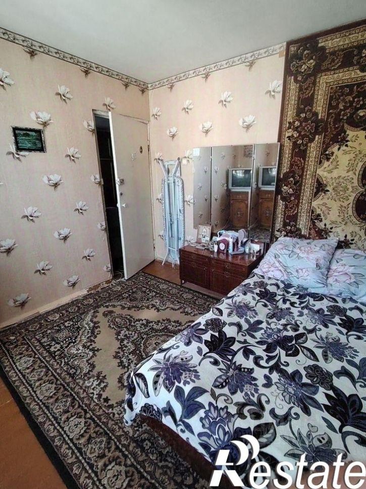 3-комн квартира улица Любимова, 22,  д. 22