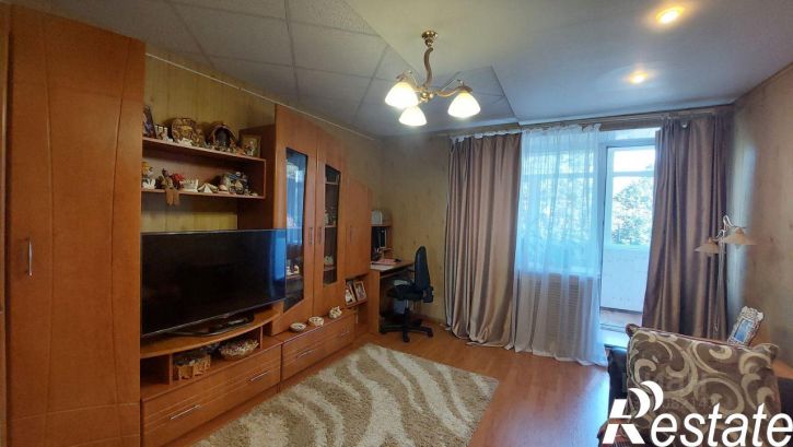 4-комн квартира улица Суворова, 38,  д. 38